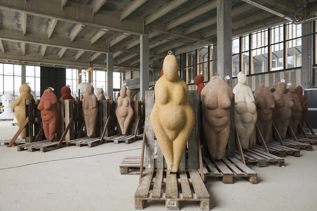 À la gare Saint-Denis - Pleyel, « Les Vénus dionysiennes » se dévoilent